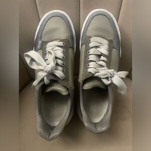 Alexander McQueen Men's Low-Top Sneakers in Gray and White